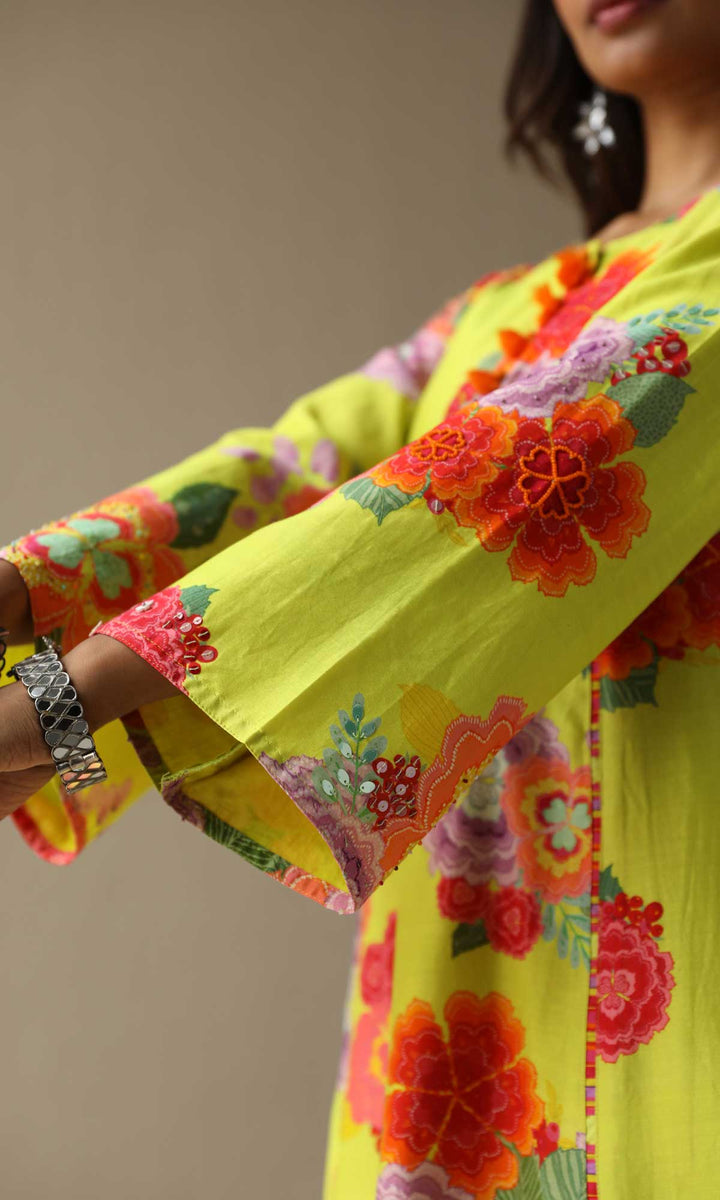 Nargis Set- Lime chanderi hand embroidered kurta with pants and embroidered dupatta (Set of 3)