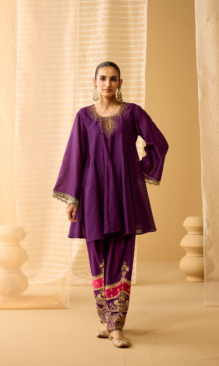 Roya Set- Chanderi Embroidered Kurta & Salwar with a Floral Dupatta (set of 3)