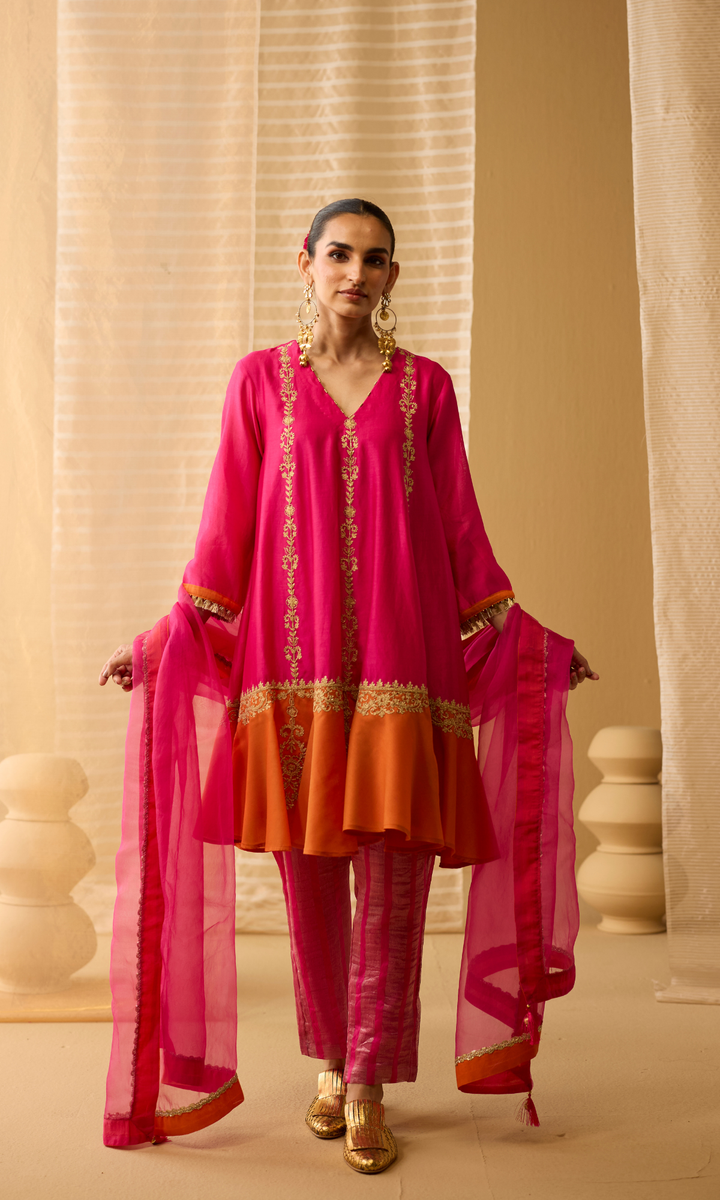 Soraya Set- Chanderi Embroidered Kurta with Tissue Pants