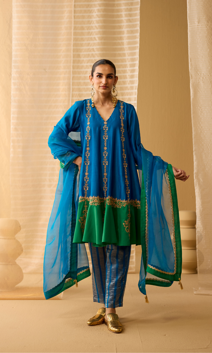 Soraya Set- Chanderi Embroidered Kurta with Tissue Pants
