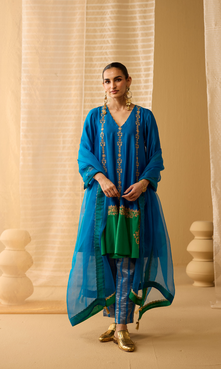 Soraya Set- Chanderi Embroidered Kurta with Tissue Pants