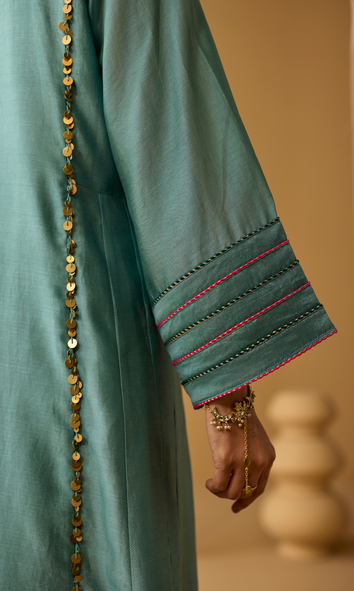 Ariba Set- Chanderi Embroidered Kurta with Scallop Pants