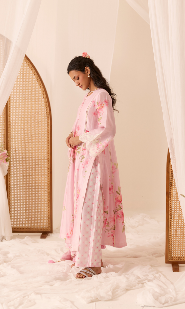 Ameera Set- Digitally Printed Chanderi Floral Kurta (set of 3)