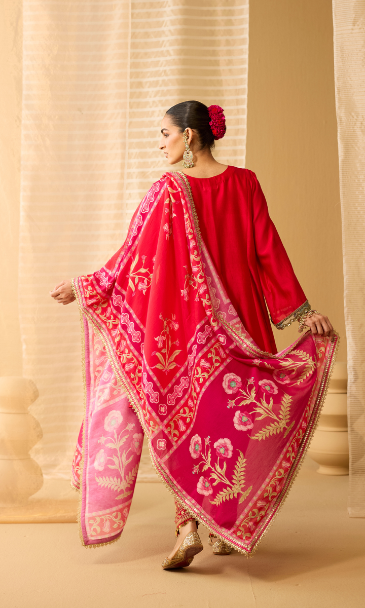 Roya Set- Chanderi Embroidered Kurta & Salwar with a Floral Dupatta (set of 3)