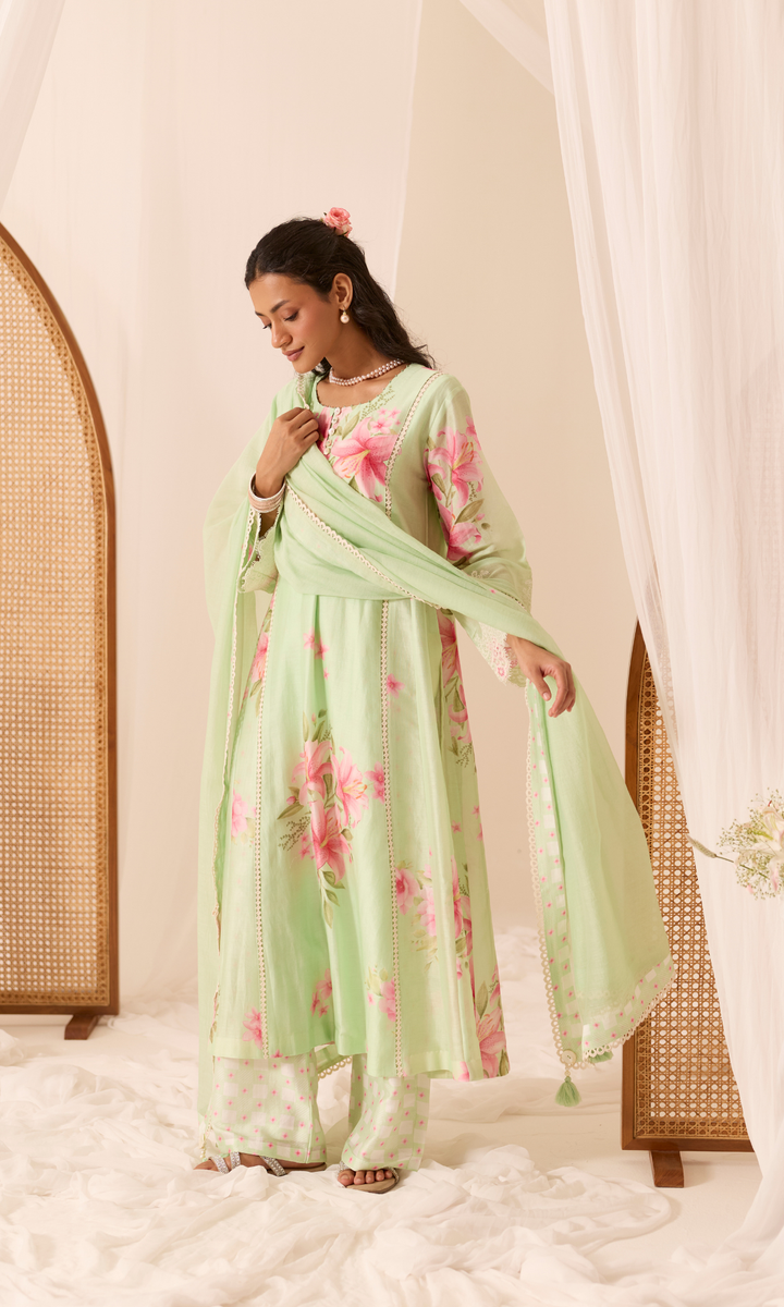 Ameera Set- Digitally Printed Chanderi Floral Kurta (set of 3)