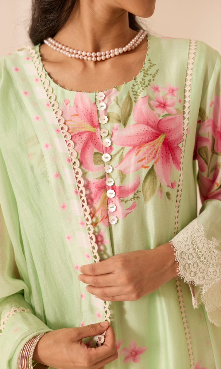 Ameera Set- Digitally Printed Chanderi Floral Kurta (set of 3)
