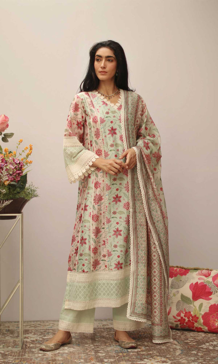 Jumaina Set- Pastel Green chanderi kalidar kurta with pants and dupatta (set of 3)