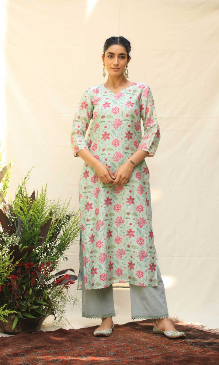 Dilnaz Set- Haldi Yellow chanderi kurta with block printed pants and dupatta (set of 3)