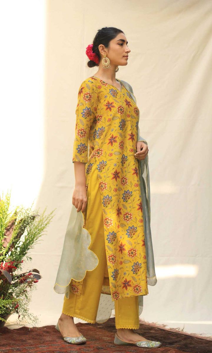 Dilnaz Set- Haldi Yellow chanderi kurta with block printed pants and dupatta (set of 3)