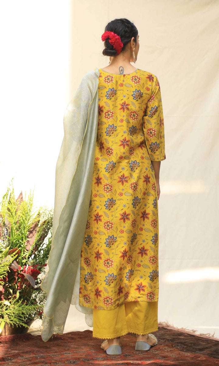 Dilnaz Set- Haldi Yellow chanderi kurta with block printed pants and dupatta (set of 3)