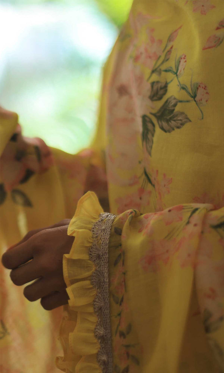 Lacey Daisy Set- Off White cotton-jamdani angrakha with pant and dupatta (set of 3)