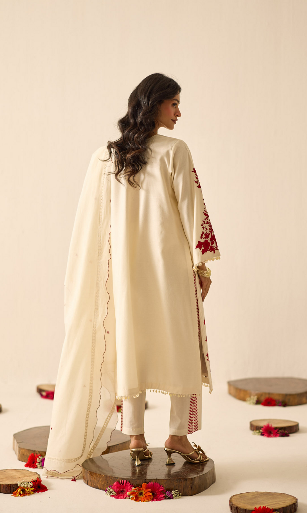 Evaarah Set- Embroidered Patchwork Chanderi Kurta Set (Set of 3)