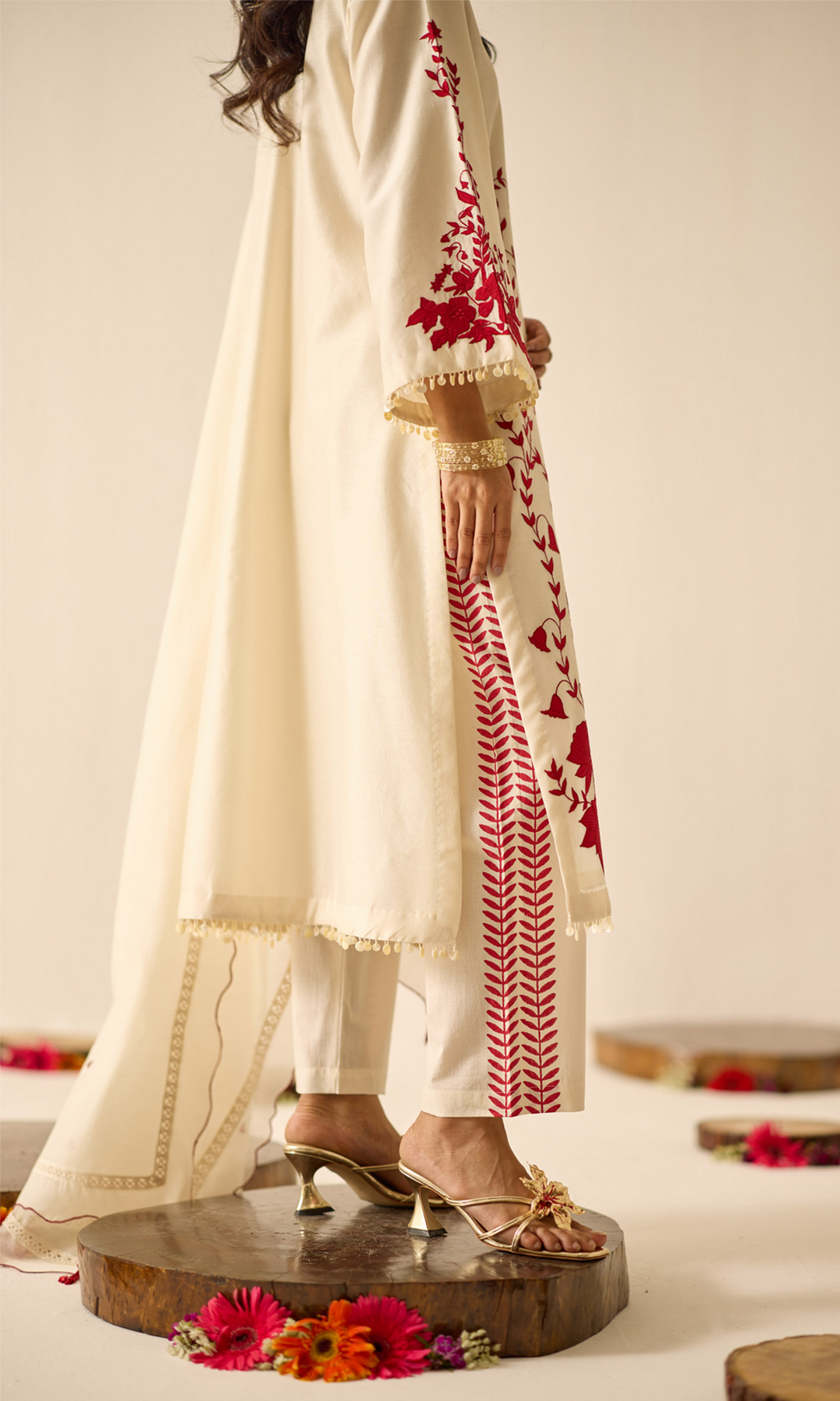 Evaarah Set- Embroidered Patchwork Chanderi Kurta Set (Set of 3)