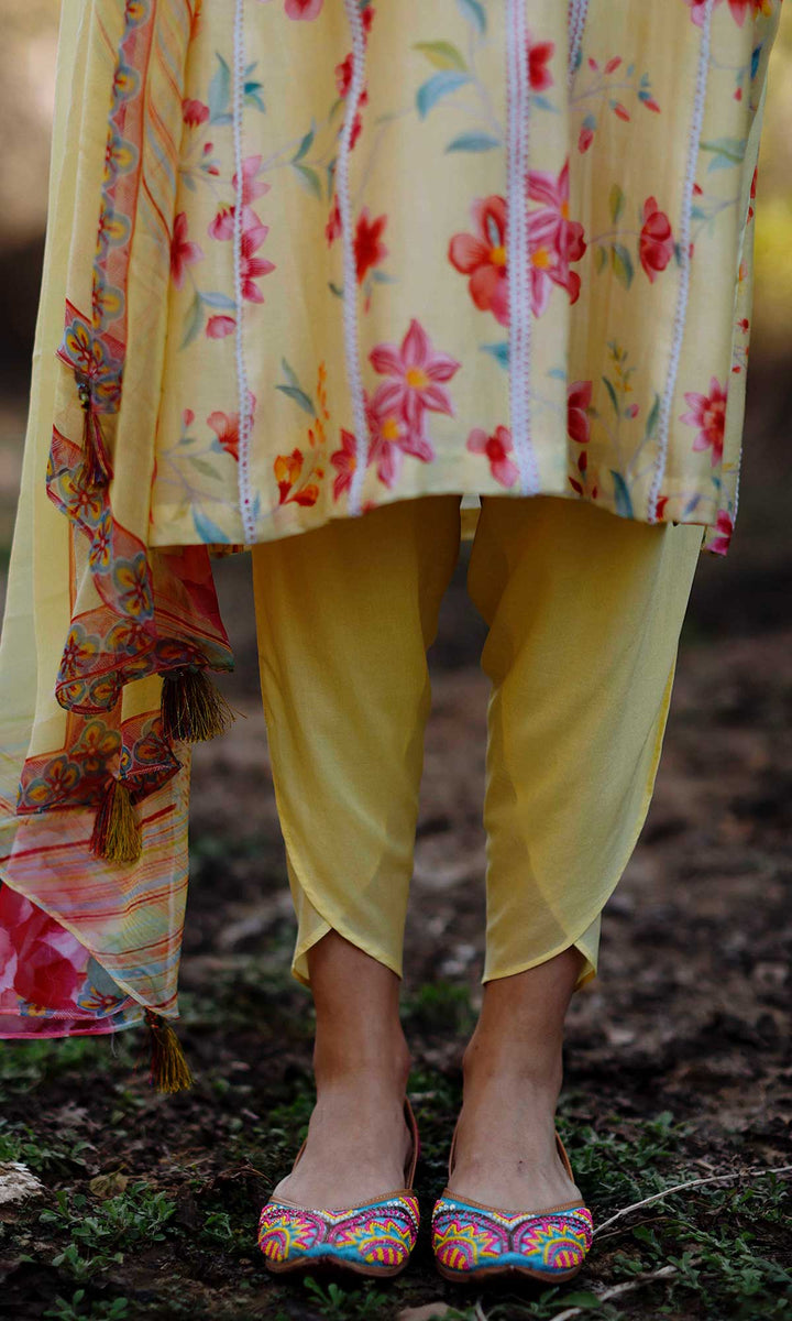 Miraal Set- Lemon chanderi hand embroidered kurta with dhoti and dupatta (set of 3)