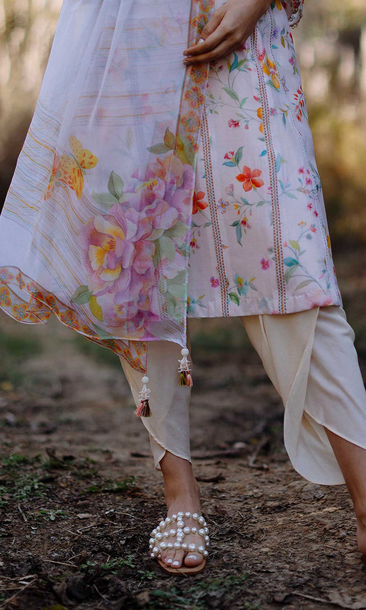 Miraal Set- Periwinkle chanderi hand embroidered kurta with dhoti and dupatta (set of 3)