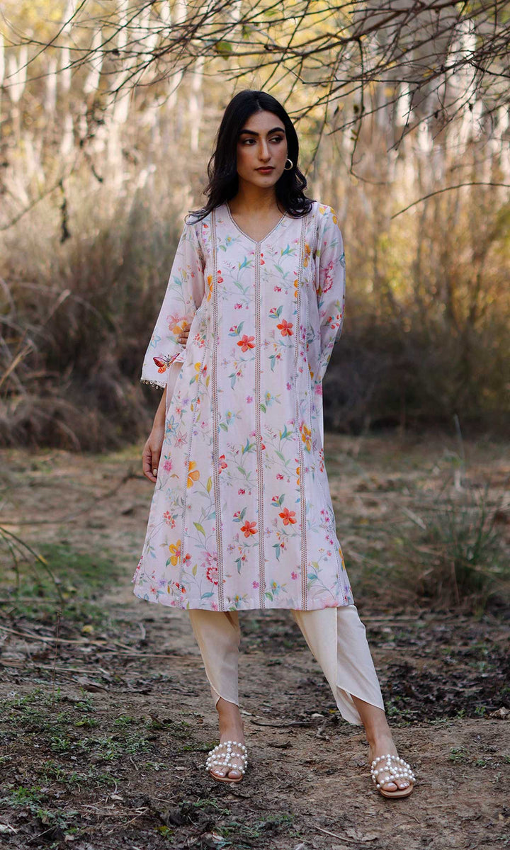 Miraal Set- Periwinkle chanderi hand embroidered kurta with dhoti and dupatta (set of 3)