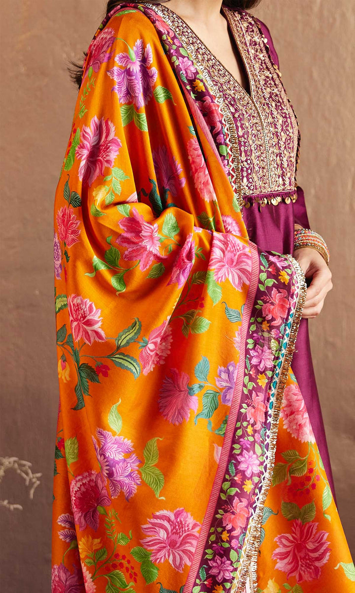 Armaiti Dupatta
