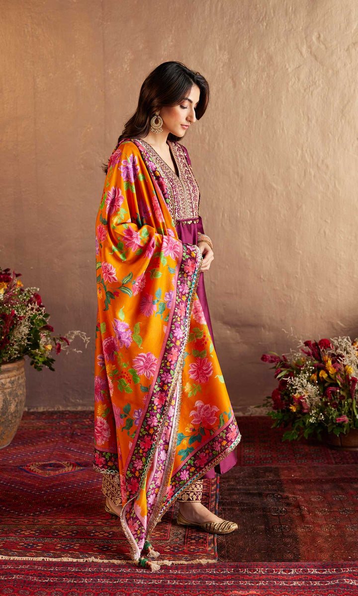 Armaiti Dupatta