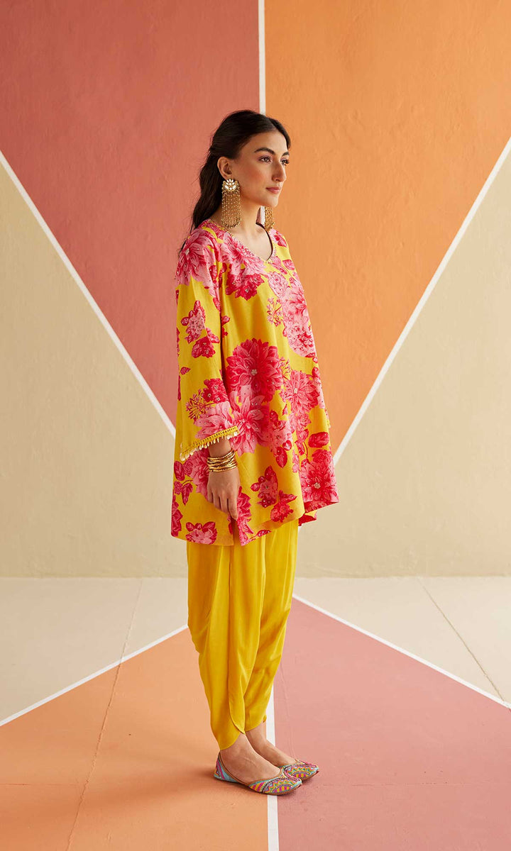 Sidra Set- Yellow chanderi hand embroidered oversized kurta with dhoti (set of 2)