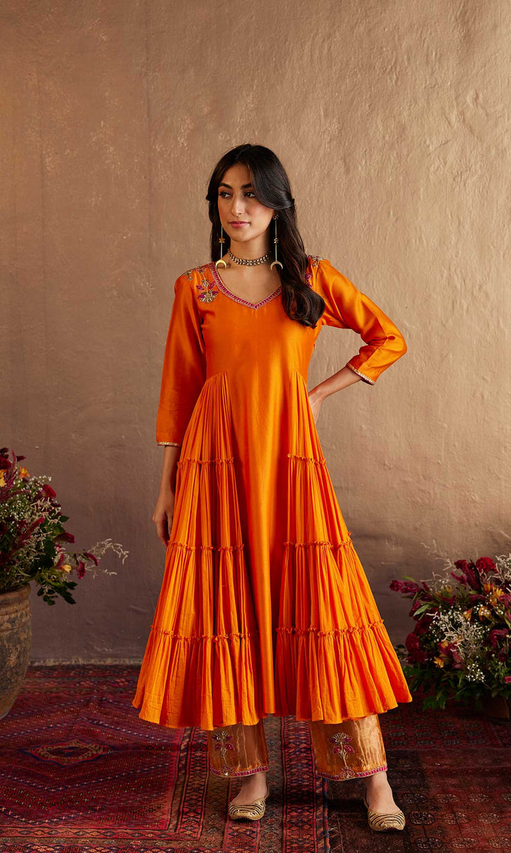 Qirat Set- Orange chanderi-mulmul hand embroidered kurta with pant and dupatta (set of 3)