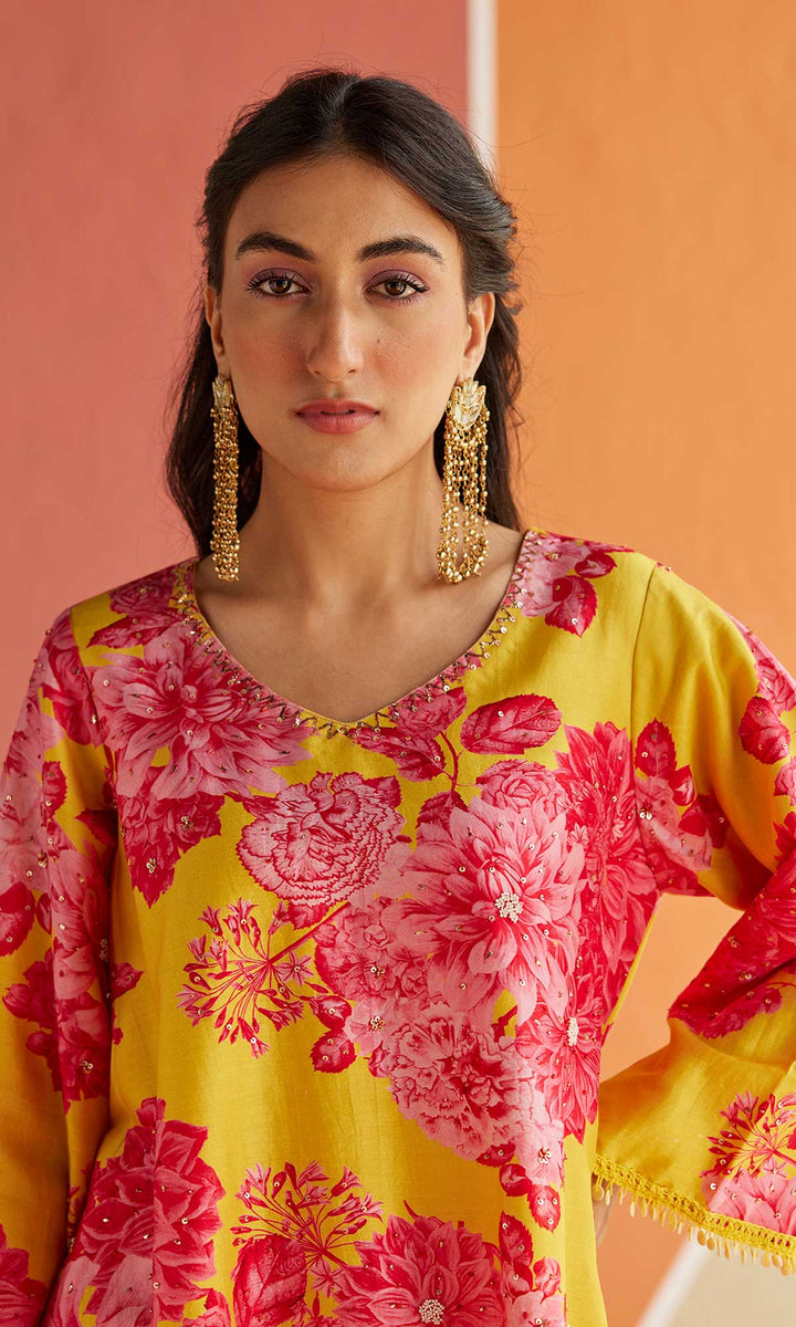 Sidra Set- Yellow chanderi hand embroidered oversized kurta with dhoti (set of 2)
