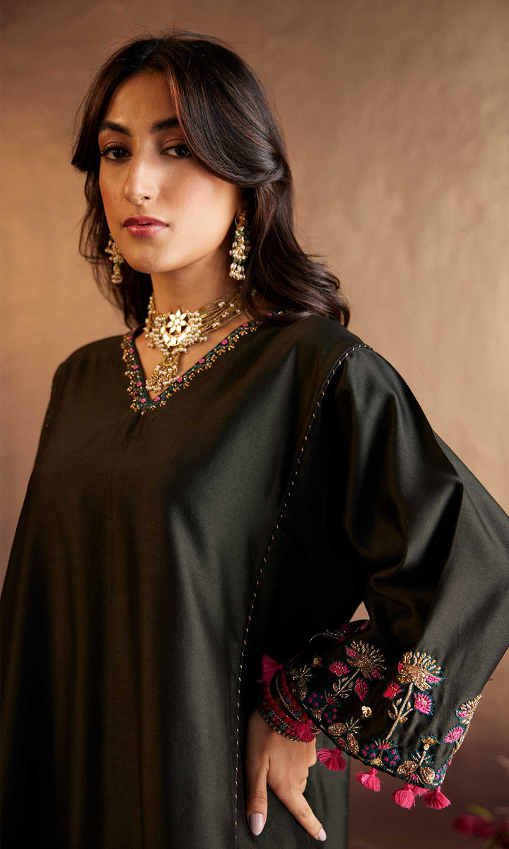 Maryam Set- Black chanderi hand embroidered kaftan with printed pants (set of 2)