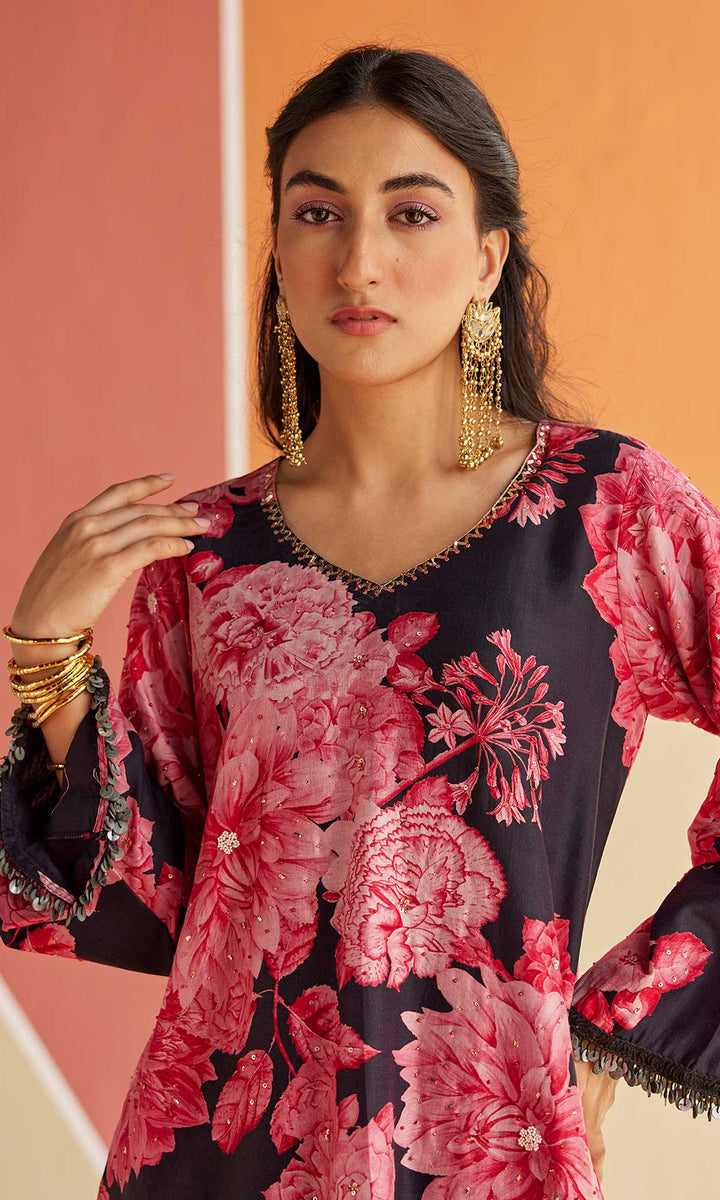 Sidra Set- Yellow chanderi hand embroidered oversized kurta with dhoti (set of 2)