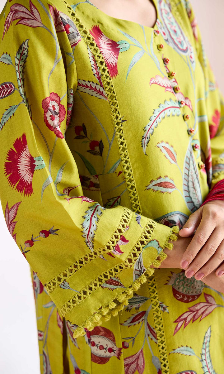 Amani Set- Mustard chanderi loose fit kurta with pants and dupatta (set of 3)