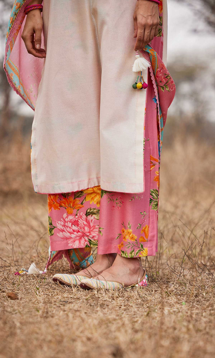 Manara Set- Mustard chanderi hand embroidered kurta with pants and dupatta (set of 3)