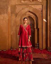 Madiha Kurta