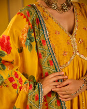 Laila Dupatta