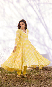 Sahara Set- Yellow mulmul digital anarkali with chanderi patchwork dupatta set (set of 3)