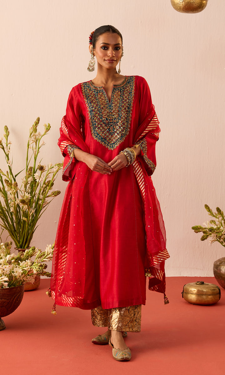 Zarmina Set- Purple Chanderi Kalidar Kurta with Pants and Dupatta (set of 3)