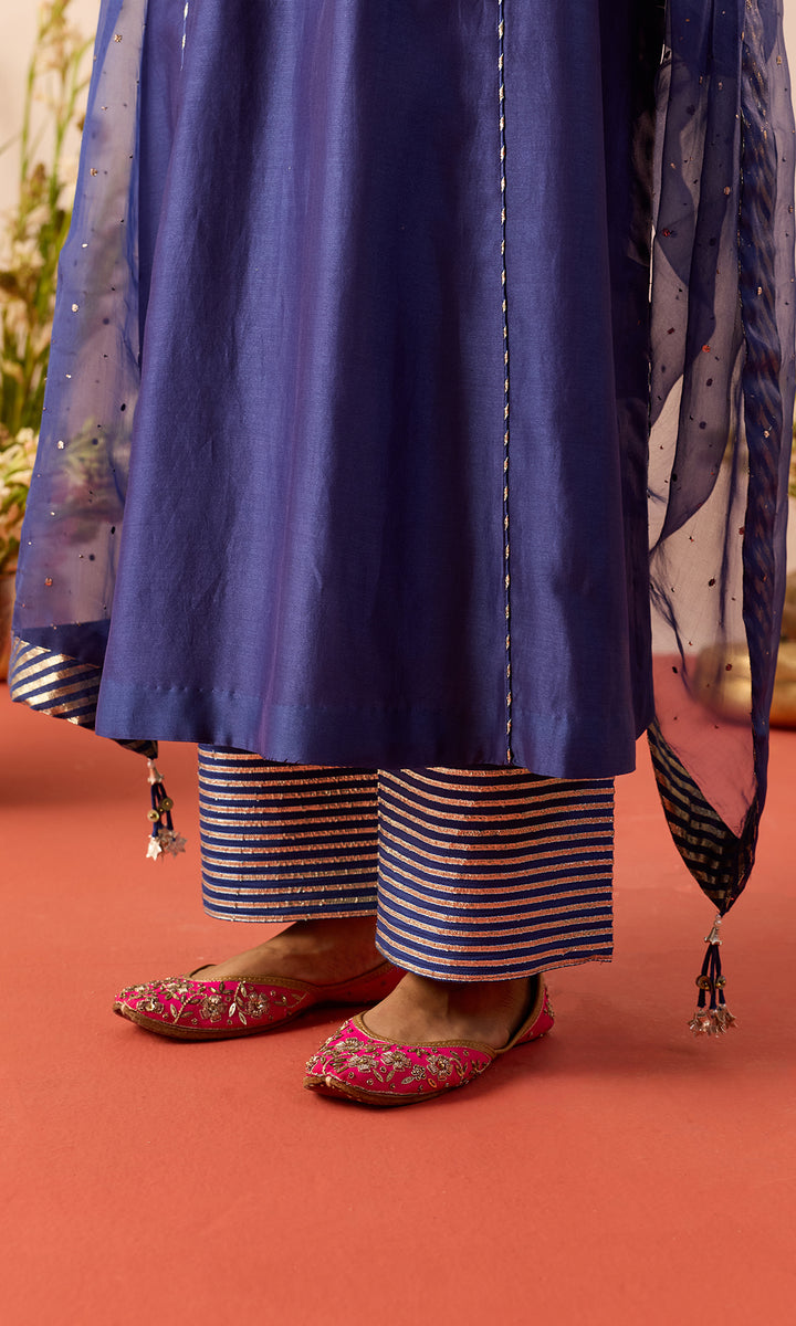 Zarmina Set- Purple Chanderi Kalidar Kurta with Pants and Dupatta (set of 3)