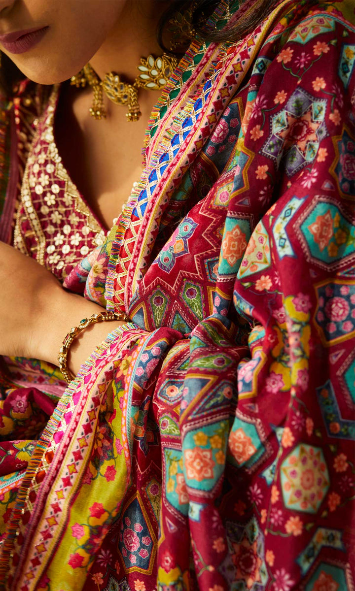 Aafiya  Dupatta