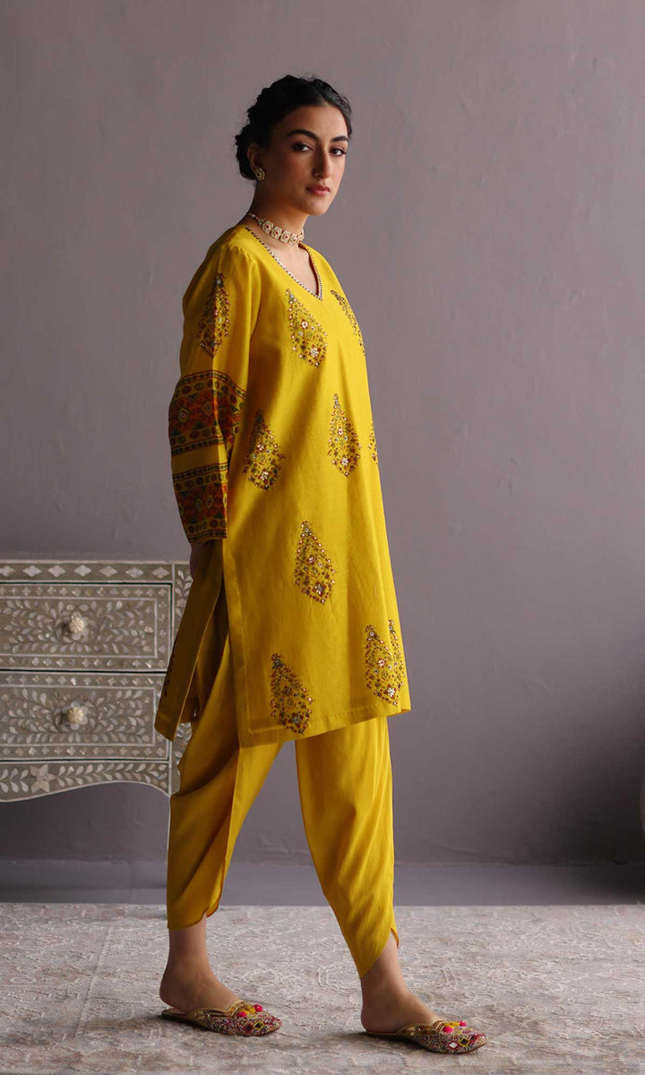 Ezzah Set- Kora chanderi block printed hand embroidered oversized kurta with dhoti (set of 2)