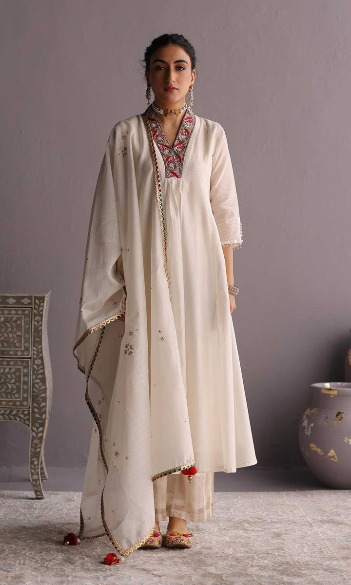 Ehram Set- Rust Orange chanderi hand embroidered kurta with Pants and dupatta (set of 3)