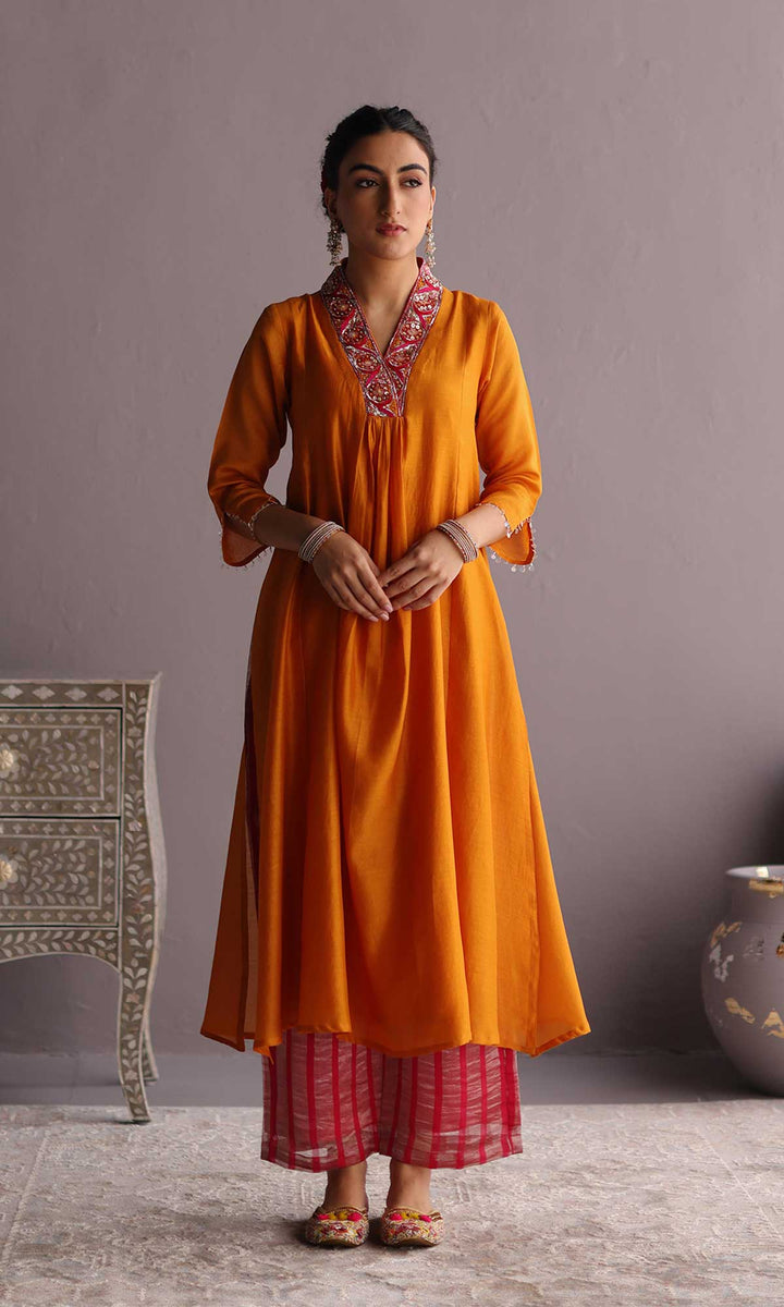 Ehram Set- Rust Orange chanderi hand embroidered kurta with Pants and dupatta (set of 3)