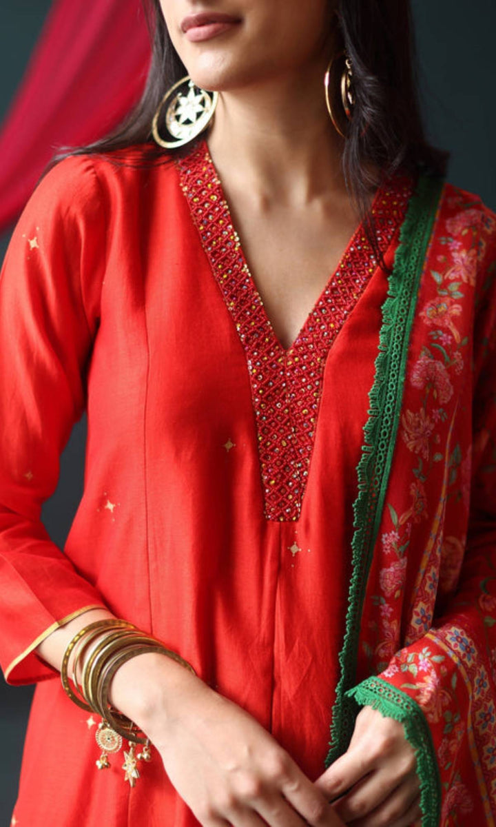 Feeya Set- Peach chanderi hand embroidered kurta and pants with printed dupatta (set of 3)