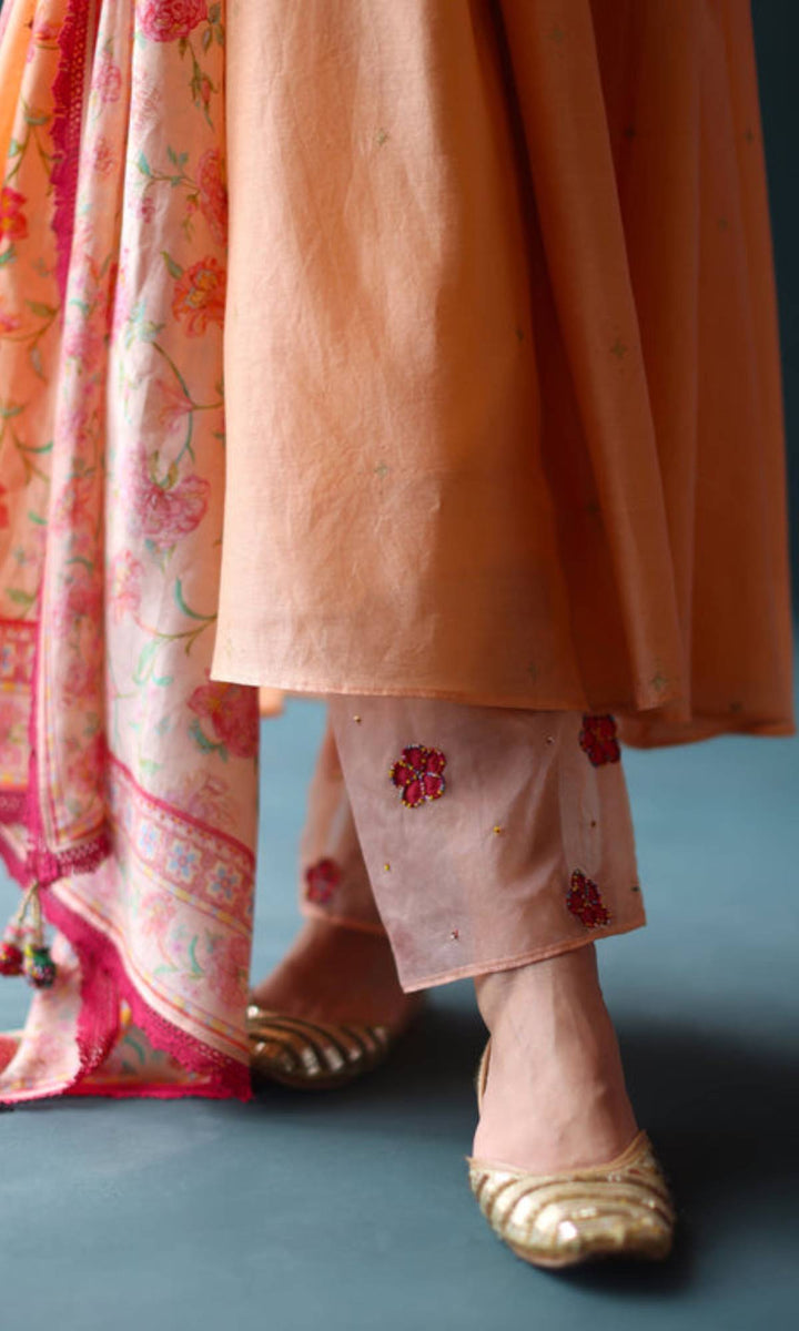 Feeya Set- Peach chanderi hand embroidered kurta and pants with printed dupatta (set of 3)