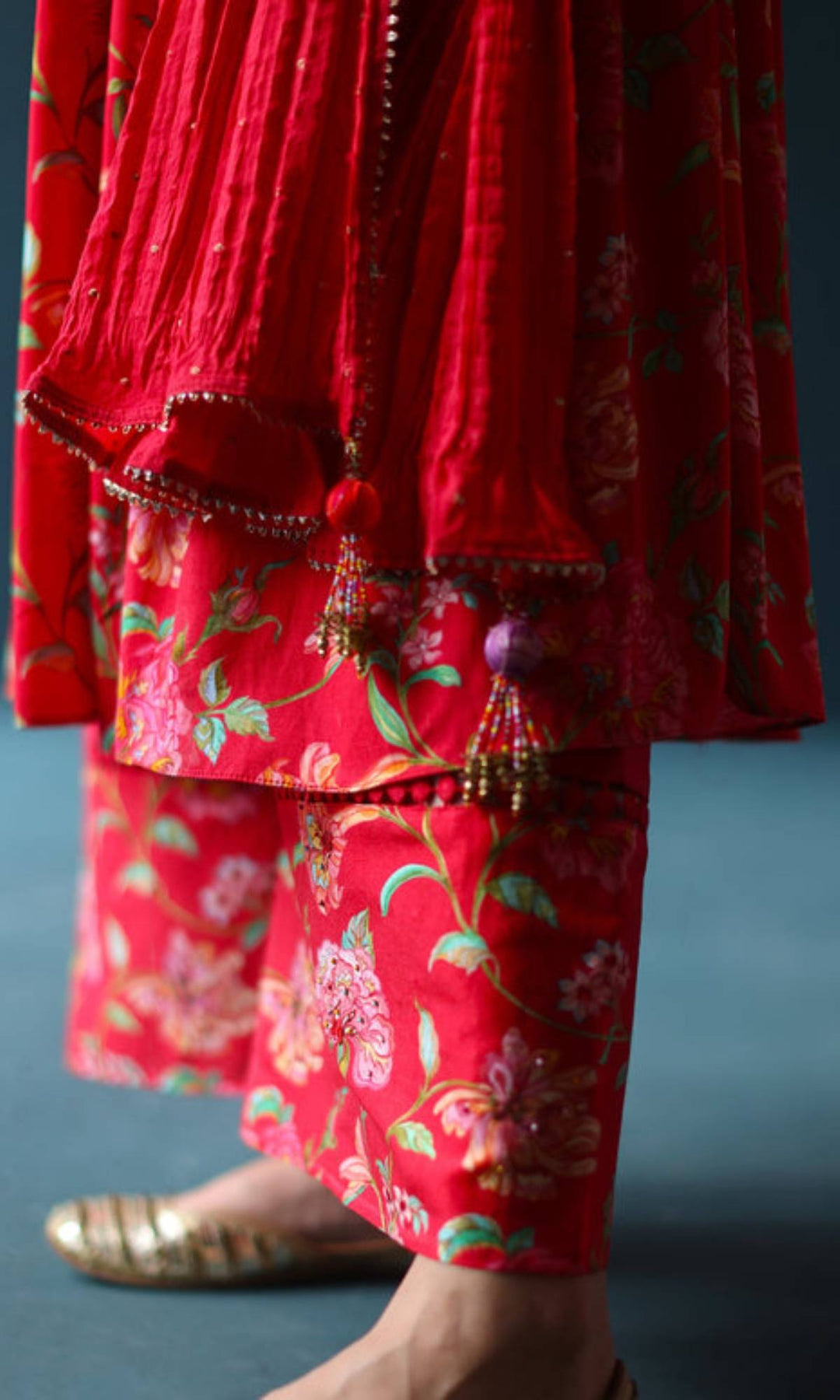 Maheen Set- Red chanderi hand embroidered kurta with pants and crushed dupatta (set of 3)