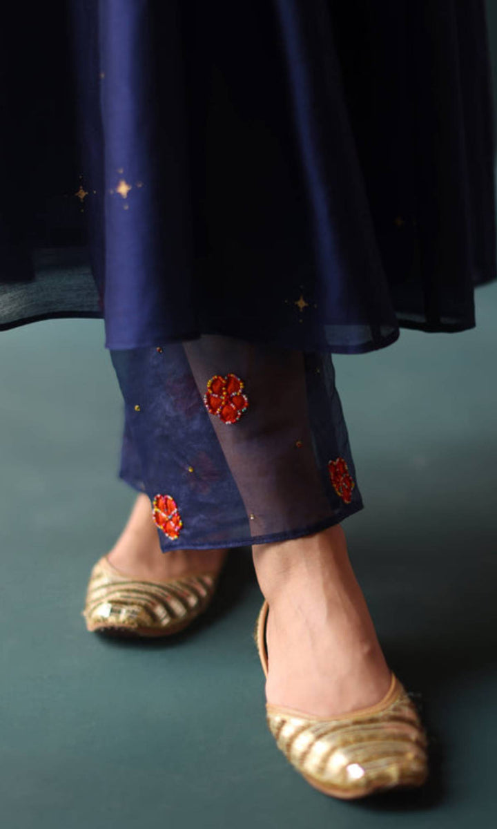 Feeya Set- Peach chanderi hand embroidered kurta and pants with printed dupatta (set of 3)