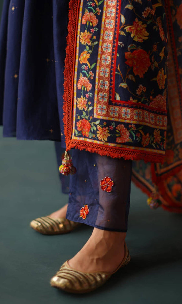 Feeya Set- Peach chanderi hand embroidered kurta and pants with printed dupatta (set of 3)