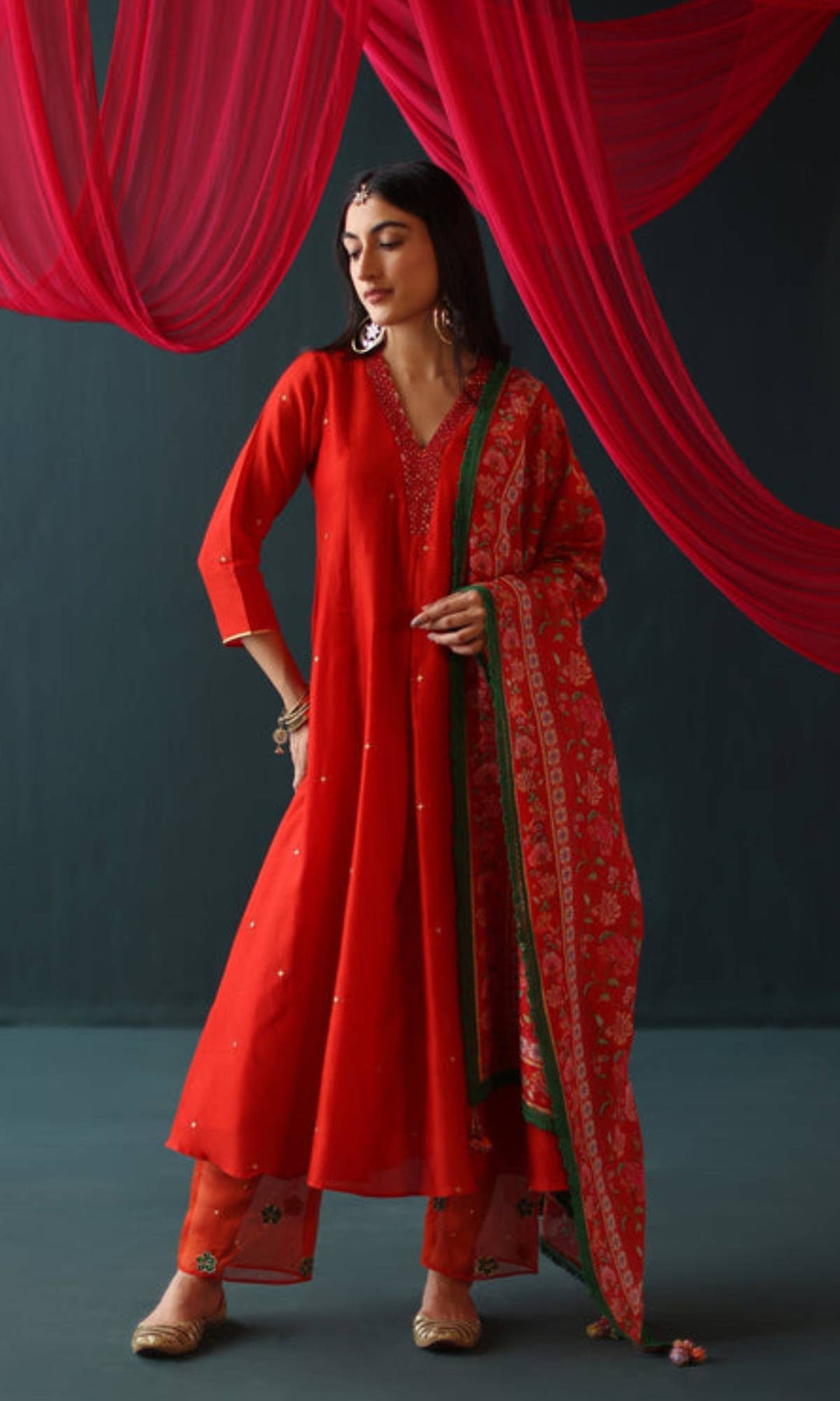 Feeya Set- Peach chanderi hand embroidered kurta and pants with printed dupatta (set of 3)