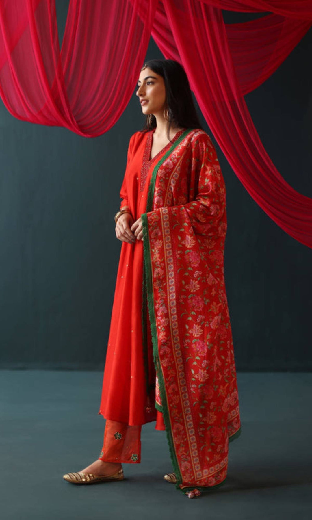 Feeya Set- Peach chanderi hand embroidered kurta and pants with printed dupatta (set of 3)