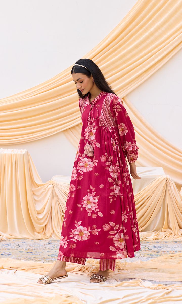 Viola- Digitally Printed Floral Poplin and Mulmul Co-ord Set (Set of 2)