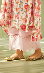 Maheen Set- Light Pink chanderi hand embroidered kurta with pants and crushed dupatta (set of 3)