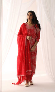 Faizeh Set- Peach chanderi hand embroidered kurta with pants and mukaish mulmul dupatta (Set of 3)