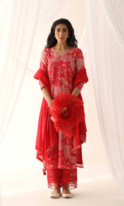 Faizeh Set- Peach chanderi hand embroidered kurta with pants and mukaish mulmul dupatta (Set of 3)