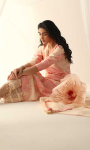 Faizeh Set- Peach chanderi hand embroidered kurta with pants and mukaish mulmul dupatta (Set of 3)